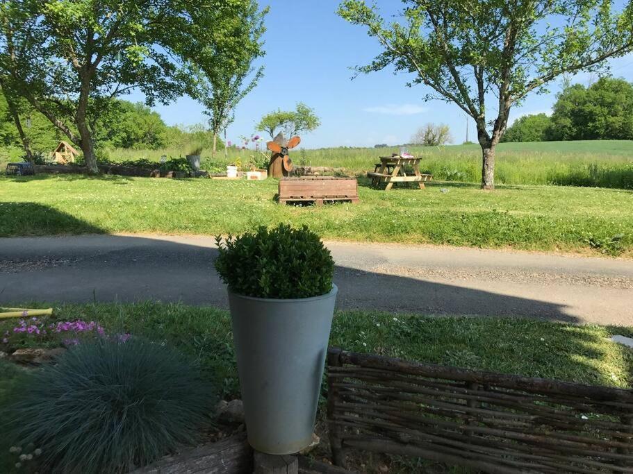 Le Buisson-de-Cadouin « Le Vieux Hangar » Gite A La Ferme מראה חיצוני תמונה